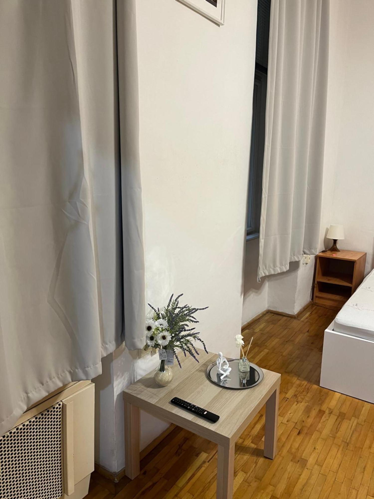 Lavender Apartment Near Heroes' Square & Puskas Stadium Boedapest Buitenkant foto