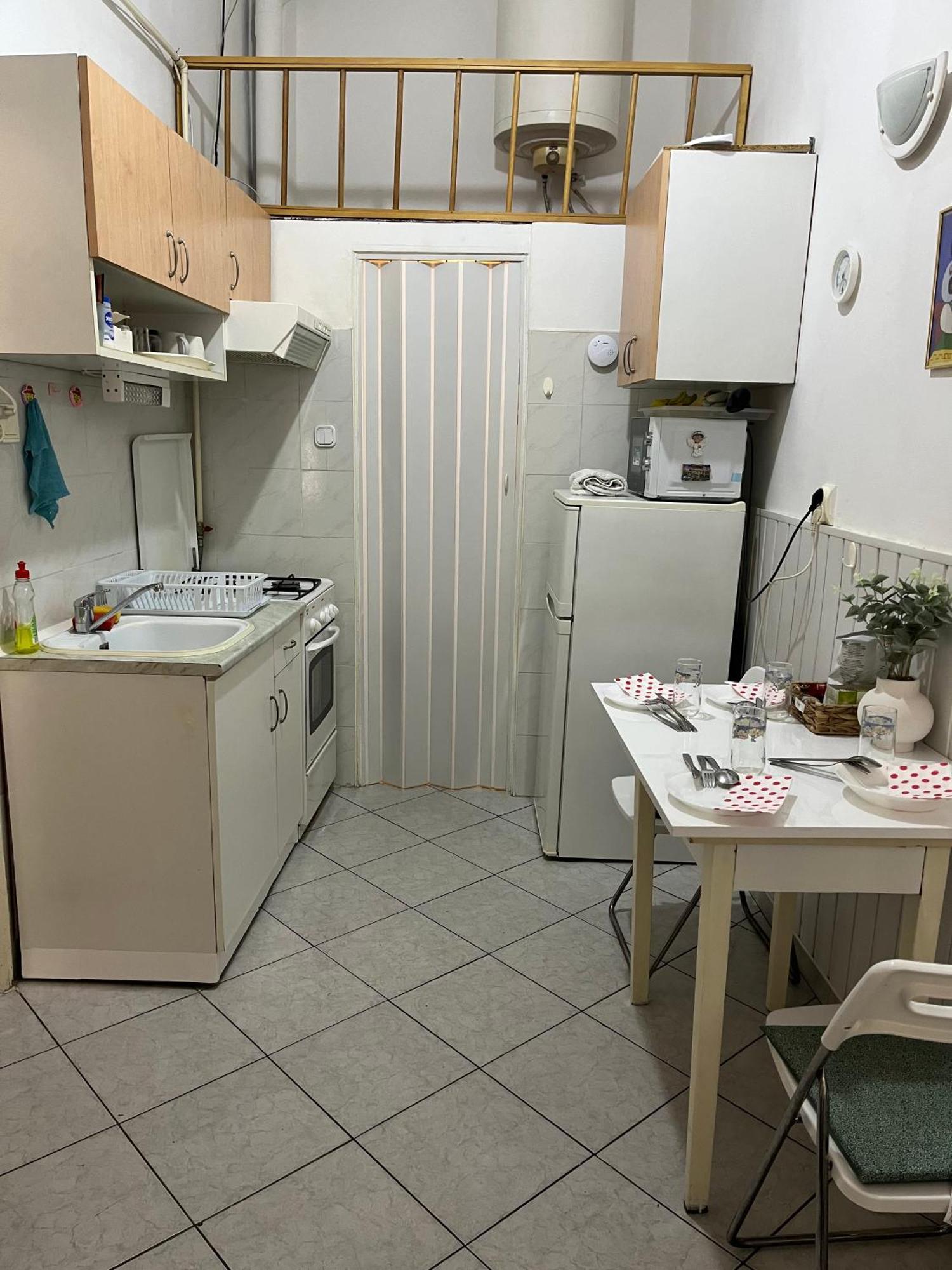 Lavender Apartment Near Heroes' Square & Puskas Stadium Boedapest Buitenkant foto